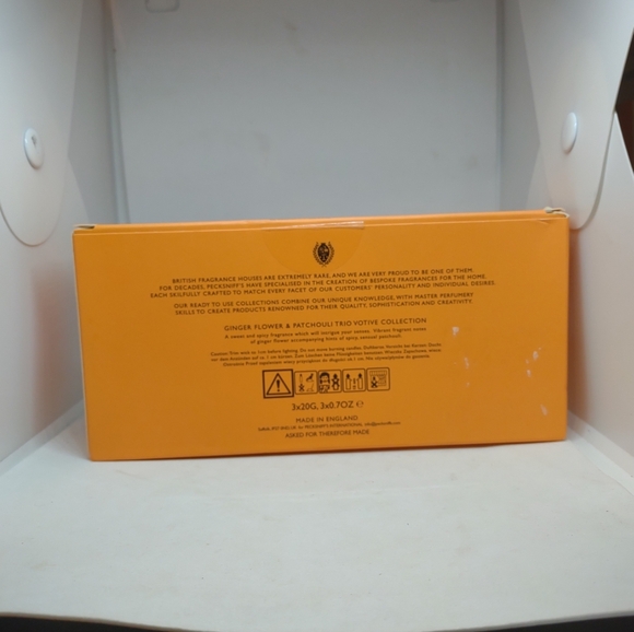 Lot of 2 Pecksniff's Ginger flower & Patchouli Votive Candles in glass - Picture 6 of 7